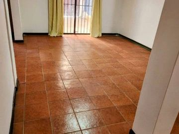 Se vende amplia casa de dos pisos, A. Hospicio