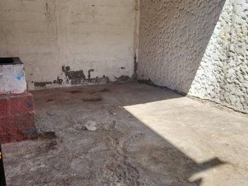 Se vende amplia casa de dos pisos, A. Hospicio