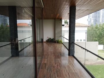 CASAS EN VENTA BOSQUE REAL VISTA A LAGOS Y A CLUB DE GOLF
