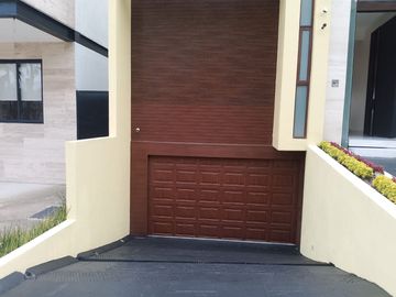 CASAS EN VENTA BOSQUE REAL VISTA A LAGOS Y A CLUB DE GOLF
