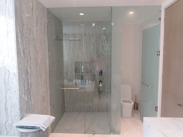 CASAS EN VENTA BOSQUE REAL VISTA A LAGOS Y A CLUB DE GOLF
