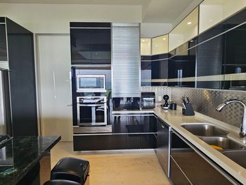 CASAS EN VENTA BOSQUE REAL VISTA A LAGOS Y A CLUB DE GOLF