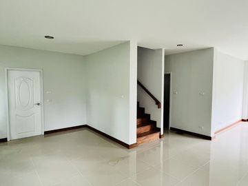 บ้านในโครงการ เอเรสม่า วิลล่า 3ห้องนอน ใกล้บ้านถวาย หางดง
