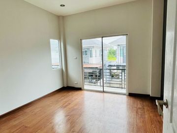 บ้านในโครงการ เอเรสม่า วิลล่า 3ห้องนอน ใกล้บ้านถวาย หางดง