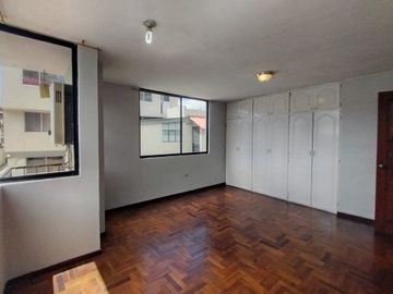 VENTA CASA FAMILIAR / KENNEDY - DAMMER 1