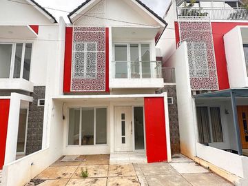 DIJUAL UNIT RUMAH BARU SIAP HUNI DI JATIBENING - KOTA BEKASI DEKAT STASIUN LRT CIKUNIR [AR166]