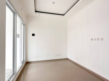 DIJUAL UNIT RUMAH BARU SIAP HUNI DI JATIBENING - KOTA BEKASI DEKAT STASIUN LRT CIKUNIR [AR166]