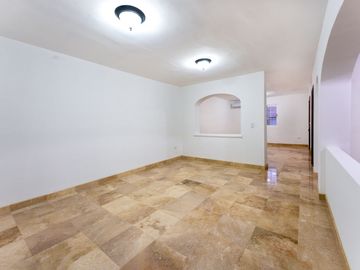 CASA EN VENTA UBICADA EN MONTEREAL SAN JOSE DEL CABO
