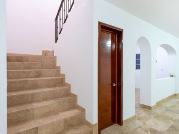CASA EN VENTA UBICADA EN MONTEREAL SAN JOSE DEL CABO