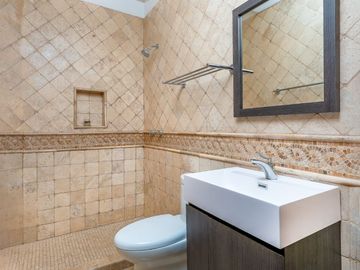CASA EN VENTA UBICADA EN MONTEREAL SAN JOSE DEL CABO