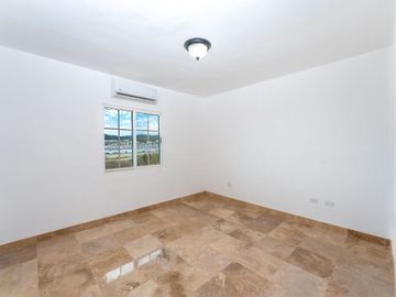 CASA EN VENTA UBICADA EN MONTEREAL SAN JOSE DEL CABO