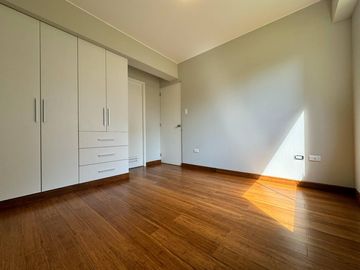 Venta de Departamento Estreno en Surquillo Barrio Médico Límite con Miraflores