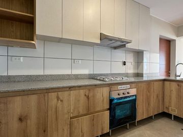 Venta de Departamento Estreno en Surquillo Barrio Médico Límite con Miraflores