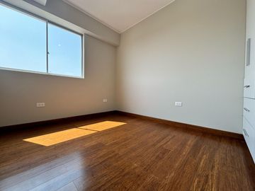 Venta de Departamento Estreno en Surquillo Barrio Médico Límite con Miraflores