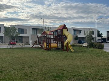 Casa en Venta Modelo Castaña en Puerta Natura Coto 12, Villa de Pozos, San Luis Potosí