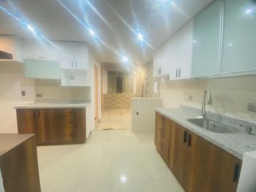 ¡VENDO DEPARTAMENTO DE REESTRENO TOTAL EN BARRIO MÉDICO – 1er PISO!