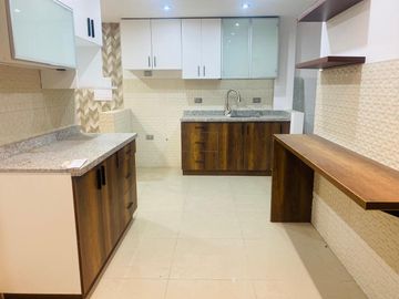 ¡VENDO DEPARTAMENTO DE REESTRENO TOTAL EN BARRIO MÉDICO – 1er PISO!