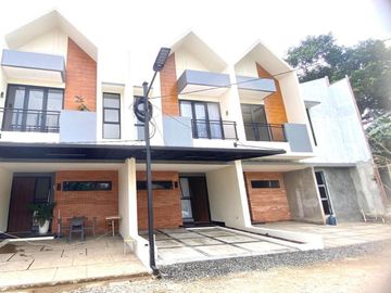 Rumah Murah 2 Lantai Serpong Tangerang Selatan, Jual Dijual Shm