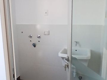 Se vende departamento de estreno con cochera en Magdalena Límite con San Isidro
