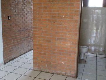 VENDO BONITA CASA FRACC VILLAS DE SAN JUAN $970,000.00 TERRENO DE 8 METROS X 17 METROS