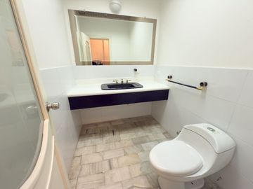 CASA COMERCIAL EN VENTA SECTOR EL BATÁN