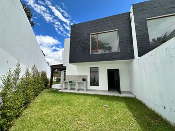 Departamento de Venta 3 Cuartos Tumbaco Tola Grande