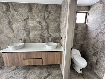 Departamento de Venta 3 Cuartos Tumbaco Tola Grande