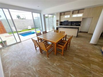 VENTA de CASA en PLAYA LOS PULPOS - de ESTRENO