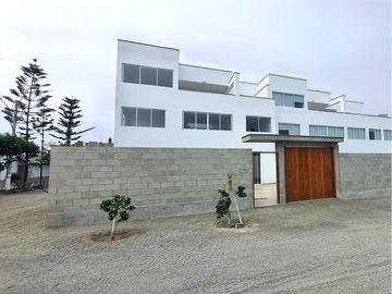 VENTA de CASA en PLAYA LOS PULPOS - de ESTRENO