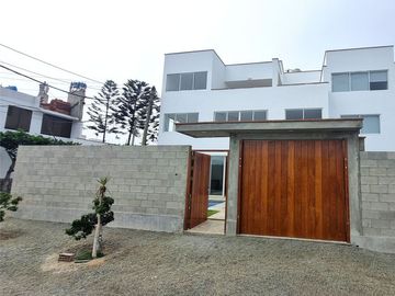 VENTA de CASA en PLAYA LOS PULPOS - de ESTRENO