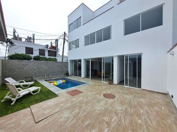VENTA de CASA en PLAYA LOS PULPOS - de ESTRENO