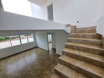 VENTA de CASA en PLAYA LOS PULPOS - de ESTRENO