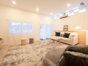 Great Promotion, Tons of Freebies! Brand-New Minimal Style Townhome for Sale – Ar-Lek Home Project, Nong Pak Long