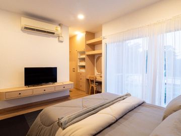 Great Promotion, Tons of Freebies! Brand-New Minimal Style Townhome for Sale – Ar-Lek Home Project, Nong Pak Long