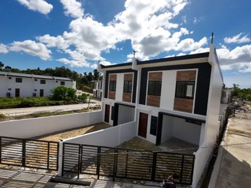 Murang Bahay Near Tagbilaran City