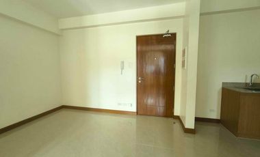 Rent to own 2 Bedroom condo in Pasay near  Parqal Mall, City of Dreams