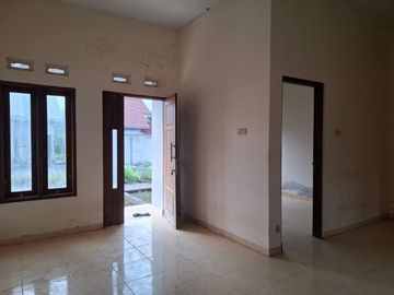Rumah Tinggal Minimalis Lokasi di Daerah Argorejo Sedayu Bantul.