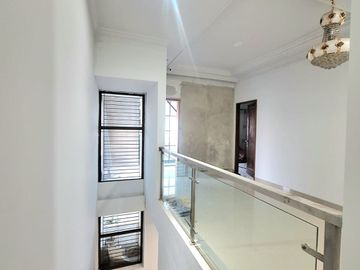 Dijual Murah Rumah Siap visit di Emerald Bintaro 15886-FM 0811189----