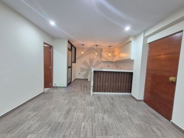 VENTA DE DEPARTAMENTO EN SEGUNDO PISO DE ESTRENO CERCA DE LA UNIVERSIDAD SIPÁN