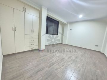 VENTA DE DEPARTAMENTO EN SEGUNDO PISO DE ESTRENO CERCA DE LA UNIVERSIDAD SIPÁN