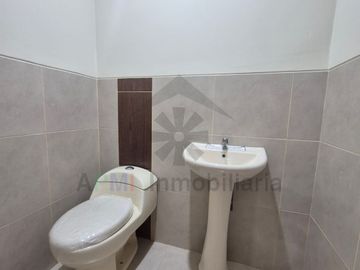 VENTA DE DEPARTAMENTO EN SEGUNDO PISO DE ESTRENO CERCA DE LA UNIVERSIDAD SIPÁN