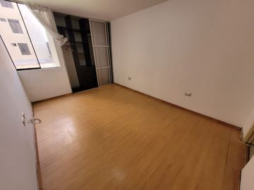 VENDO DEPARTAMENTO EN LA PERLA – CALLAO –  AV- SANTA  ROSA CUADRA 3 –