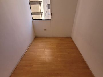 VENDO DEPARTAMENTO EN LA PERLA – CALLAO –  AV- SANTA  ROSA CUADRA 3 –