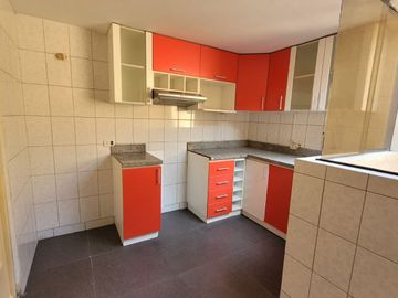 VENDO DEPARTAMENTO EN LA PERLA – CALLAO –  AV- SANTA  ROSA CUADRA 3 –