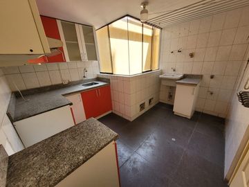 VENDO DEPARTAMENTO EN LA PERLA – CALLAO –  AV- SANTA  ROSA CUADRA 3 –