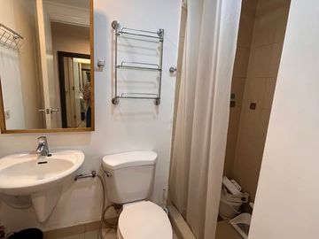 Joya South, Studio Unit,  24 sqm, 1 parking slot, Rockwell, Makati