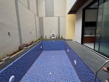 Rumah baru design modern di kramat senen jakarta pusat