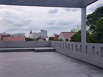 Rumah baru design modern di kramat senen jakarta pusat