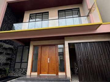 Rumah baru design modern di kramat senen jakarta pusat
