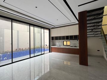 Rumah baru design modern di kramat senen jakarta pusat